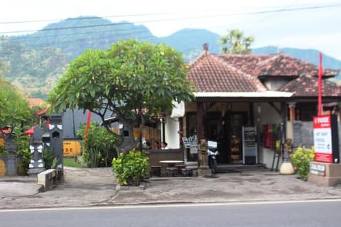 Pande Guest House Pemuteran, Exterior