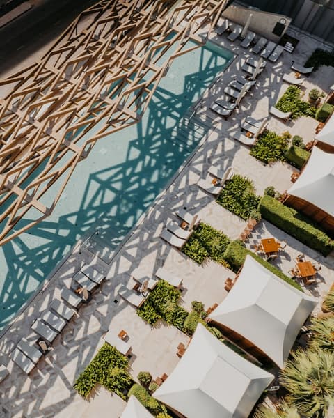 Four Seasons Hotel Kuwait at Burj Alshaya, Pool