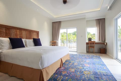 Cove Resort Palau, Room