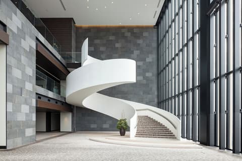 Conrad Osaka, Reception