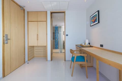 Deep Blue Z10 Pattaya