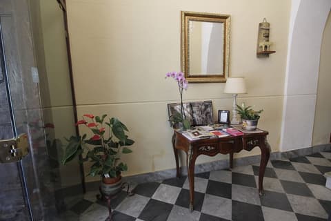 Al Piazza Marina B&B, Interior entrance