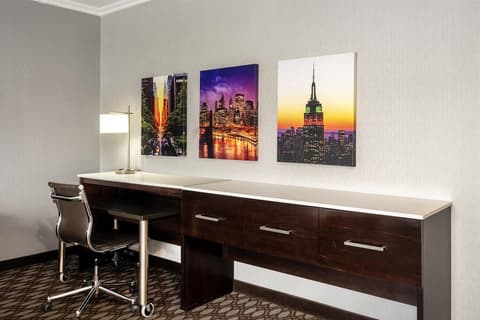 Best Western Premier NYC Gateway Hotel