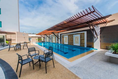 Nu Hotel, Outdoor pool