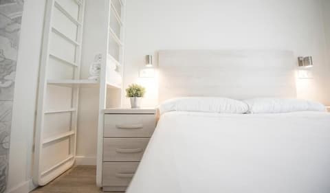 Happy Hostal Carrales, Room