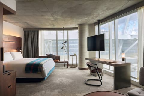 the DOUGLAS, Autograph Collection