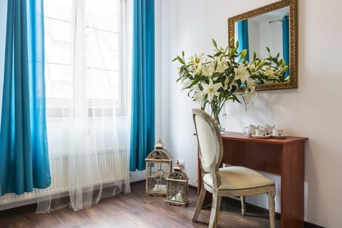 Galeria Italiana Apartments