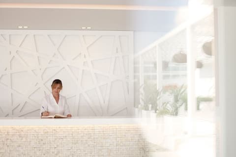 Hotel Ánfora Ibiza, Reception