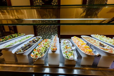 Royal Lagoons Resort & Aqua Park Families and Couples Only