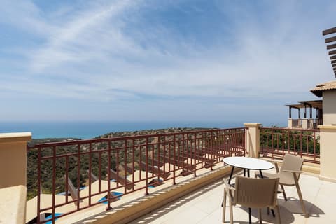 Aphrodite Hills Rentals – The Mythos Collection Villas, Room