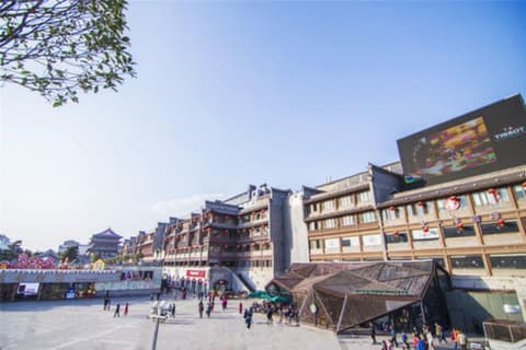 Golden Tree Business Hotel