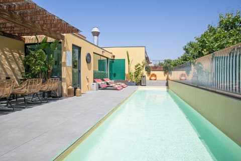 Hotel Niu Barcelona, Rooftop pool