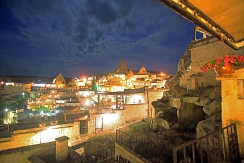 Tulip Cave Suites