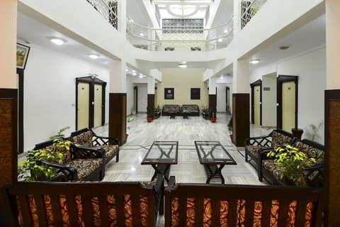 Hotel Ashish Palace