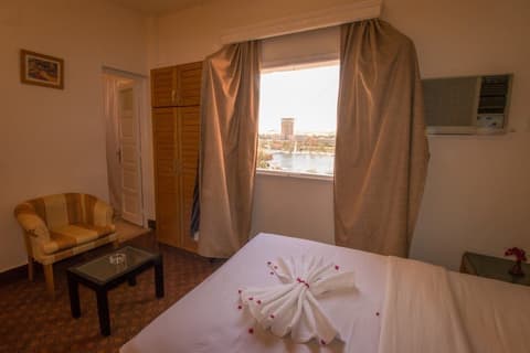 Hapi Hotel