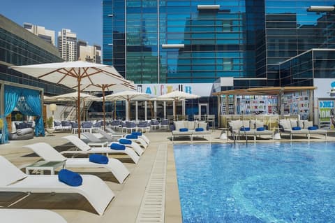 DoubleTree by Hilton Dubai - Business Bay, Pool