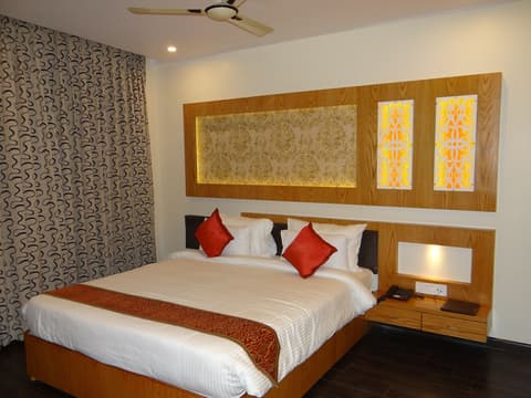 Hotel Tridev, Room