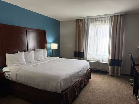 Days Inn by Wyndham Brooklyn Marine Park