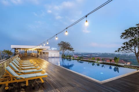 INNSiDE by Meliá Yogyakarta, Rooftop pool