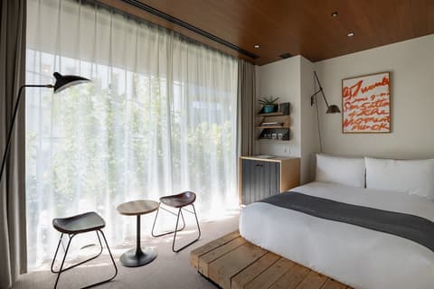 TRUNK (HOTEL) CAT STREET