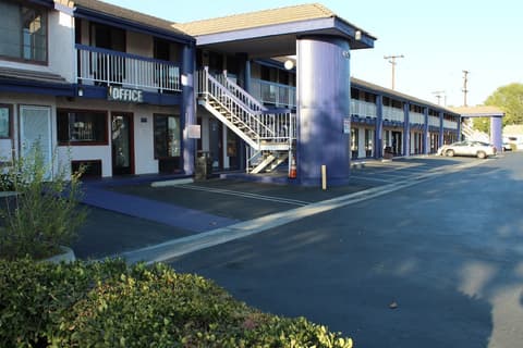 Travelodge by Wyndham Buena Park