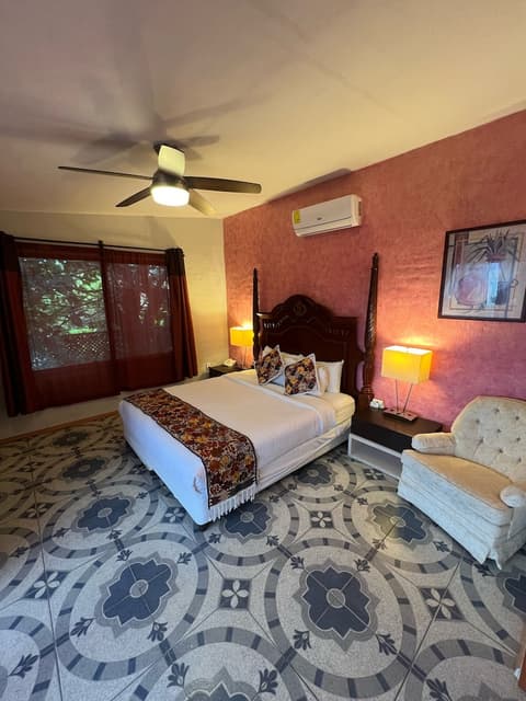 Hacienda del Lago Boutique Hotel