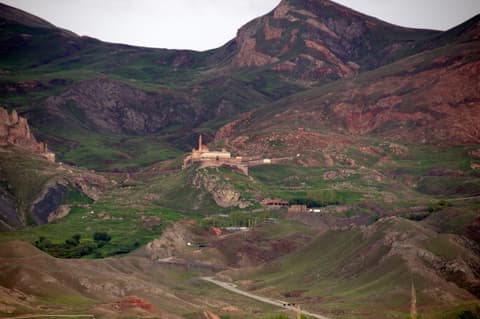 Tehran Boutique Hotel, Outdoor banquet area