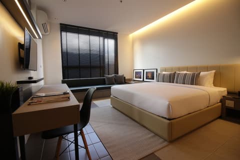 Theatre Residence, Room