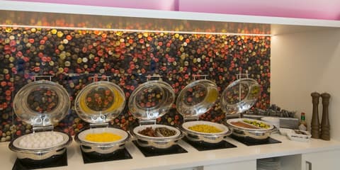 Hampton by Hilton Hamburg City Centre, Breakfast area