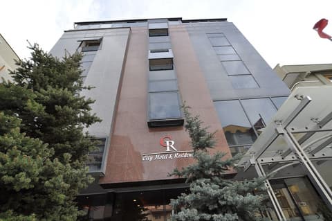 City Hotel Residence