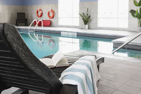 Hampton Inn & Suites by Hilton Quebec City Levis, Indoor pool