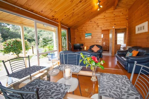 Tatahi Lodge Beach Resort, Room