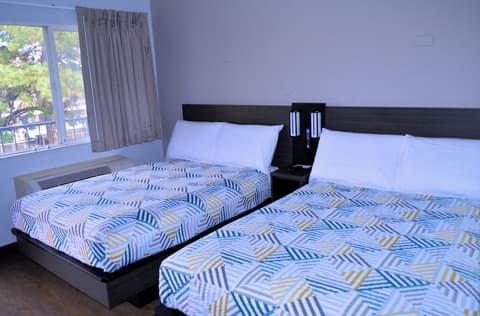 Motel 6 Del Rio, TX, Room