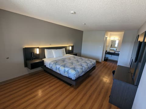 Motel 6 Kingman, AZ - Route 66 West, Room