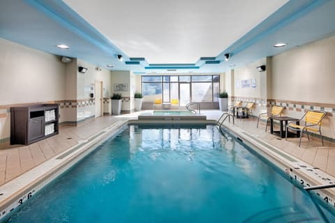 Fairfield Inn and Suites by Marriott Toronto Airport