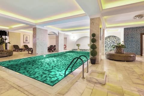 Hotel Ickale, Indoor pool