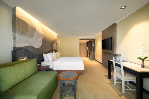 Amora Beach Resort Phuket, Room