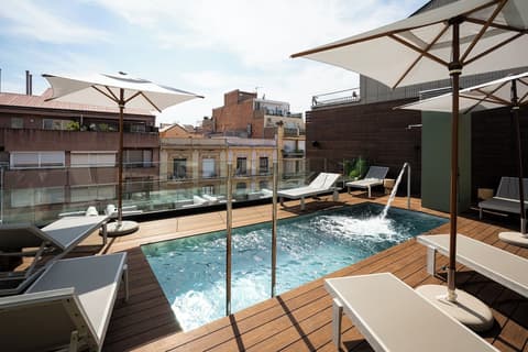 Hotel Zenit Conde De Borrell, Rooftop pool