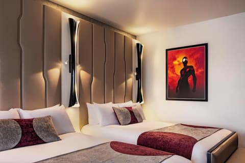 Disney Hotel New York - The Art of Marvel, Room