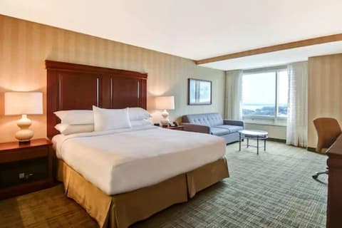 DoubleTree Fallsview Resort & Spa by Hilton Niagara Falls