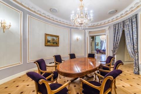 Taleon Imperial Hotel