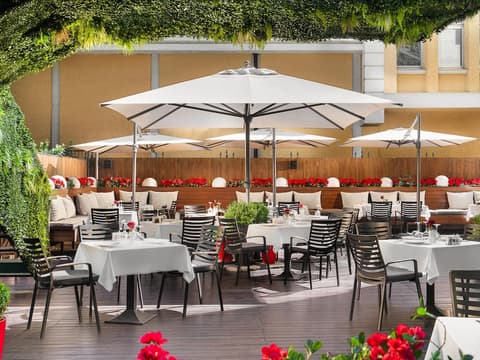 Crystal Palace Boutique Hotel