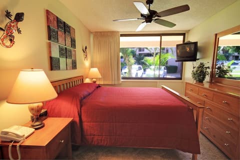 Kamaole Sands - Maui Condo & Home, Room