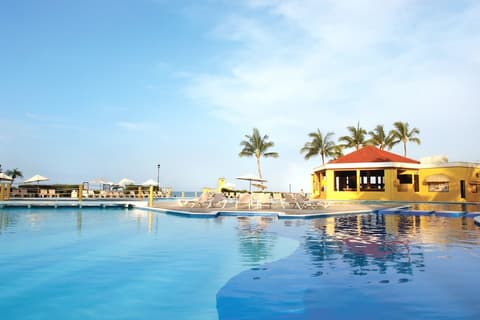 Samba Vallarta - All Inclusive, Pool