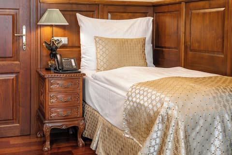 Iron Gate Hotel & Suites Prague by BHG