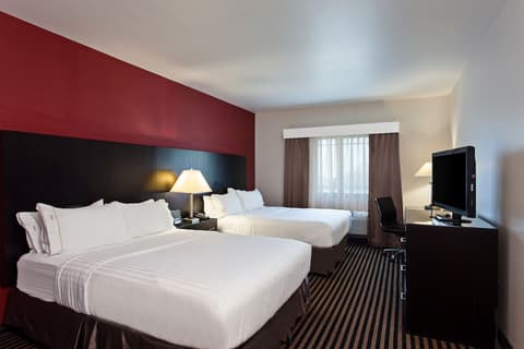 Holiday Inn Express Hotel & Suites Hollywood Walk of Fame by IHG