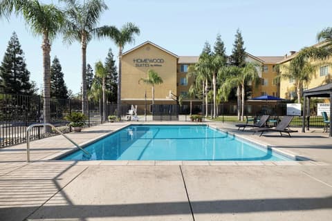 Homewood Suites by Hilton Bakersfield, Pool