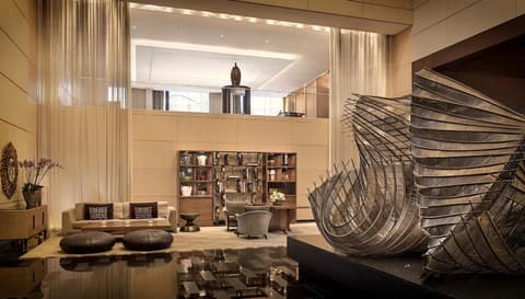 Park Hyatt Zurich, Lobby