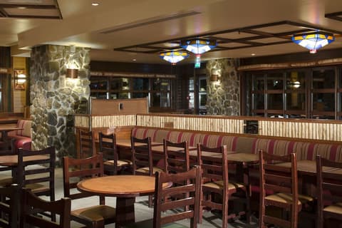 Disney Sequoia Lodge, Restaurant