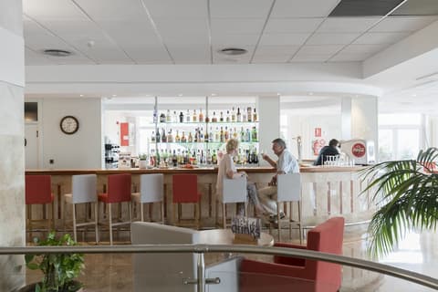 Hotel Agamenon, Bar (on property)